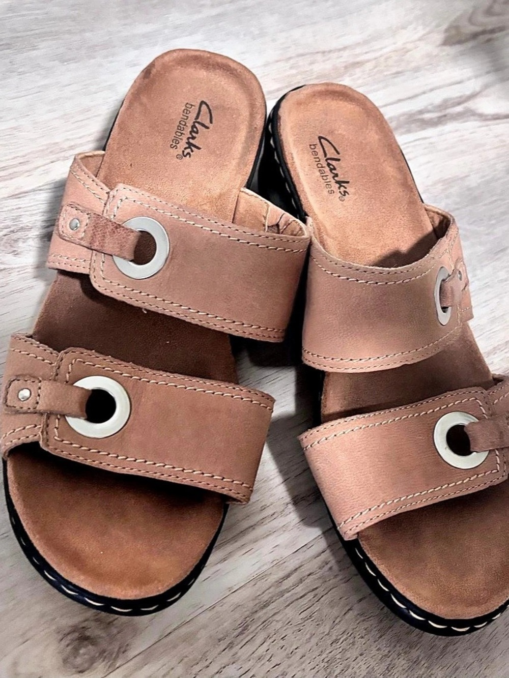 Clarks Leather-Look Double-Strap Sandals in Brown Like New